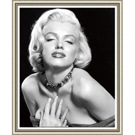 Marilyn Monroe (58 x 48)